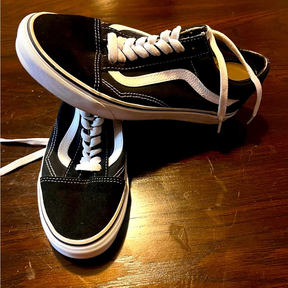 Vans - Picture 6 of 6